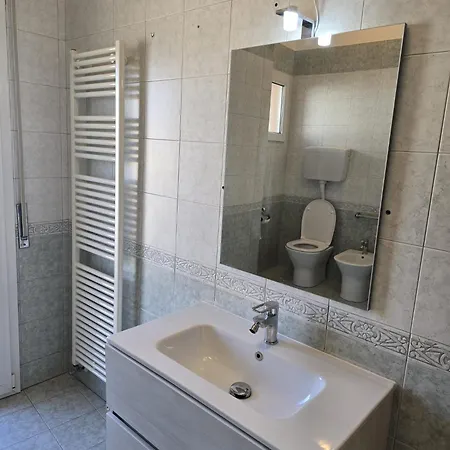 Guest house Mmm Train Station 3