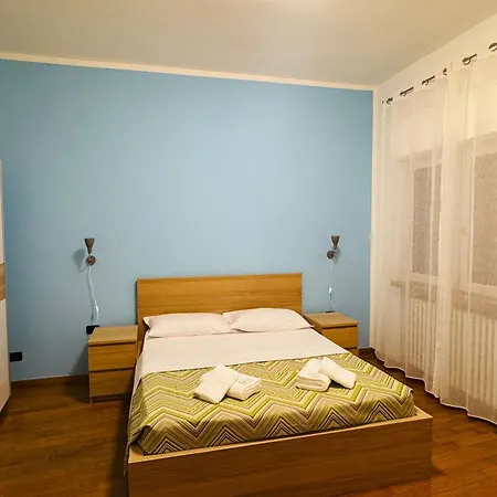 Guest house Mmm Train Station 3 *