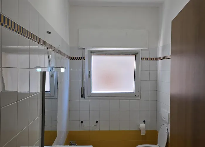 Mmm Train Station 3 Guest house