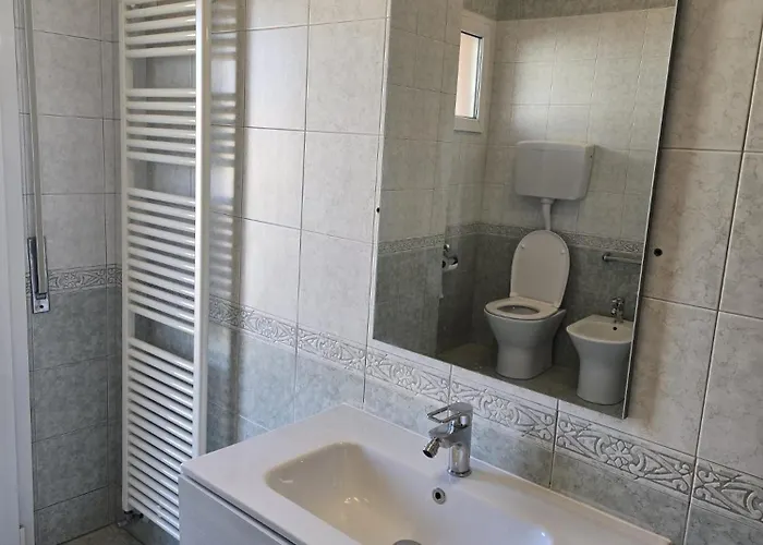 Guest house Mmm Train Station 3