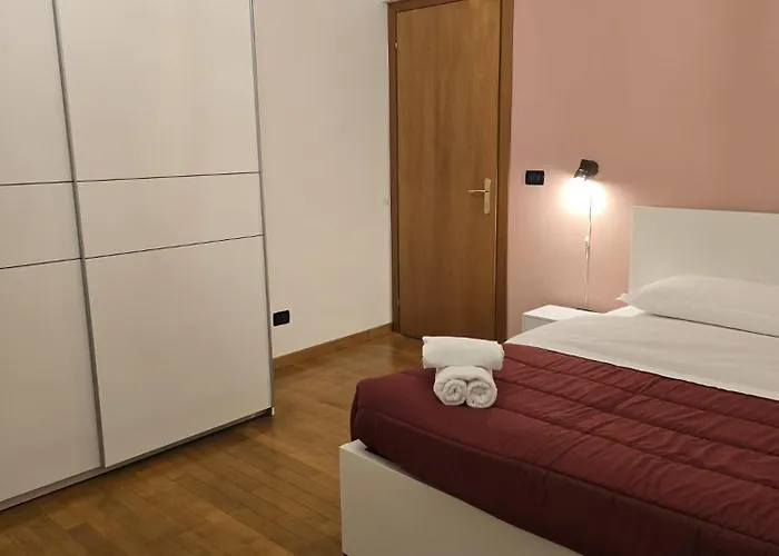 Mmm Train Station 3 *