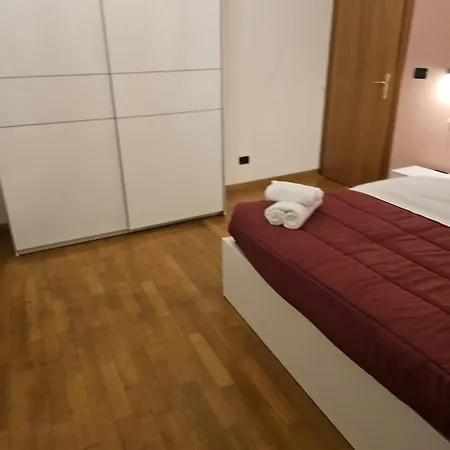 Mmm Train Station 3 *