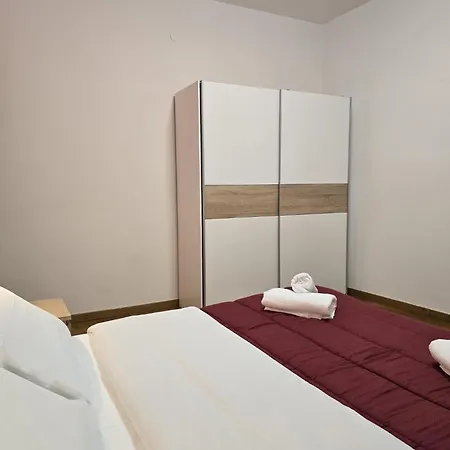 Mmm Train Station 3 Gæstehus Mestre