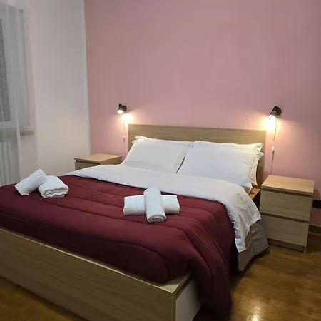 Mmm Train Station 3 בית הארחה ונציה