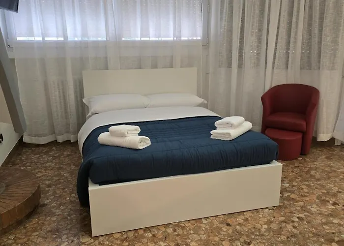 Mmm Train Station 3 *