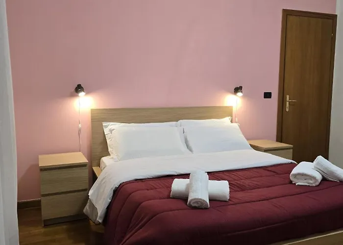 Mmm Train Station 3 Πανσιόν