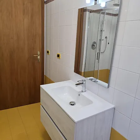 Mmm Train Station 3 Pensión *