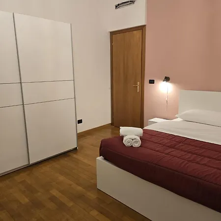 Mmm Train Station 3 *