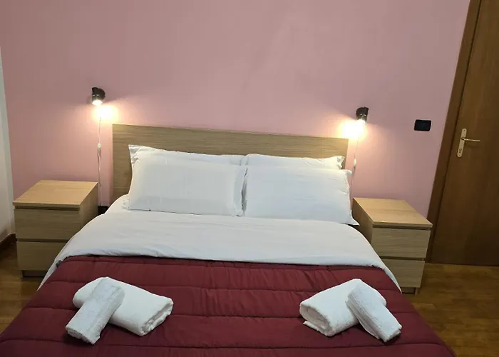 Mmm Train Station 3 *